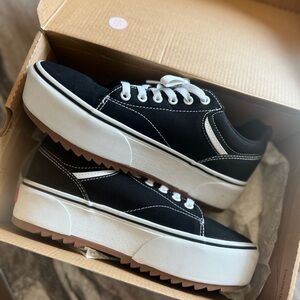Vans Womens Platform 8.5